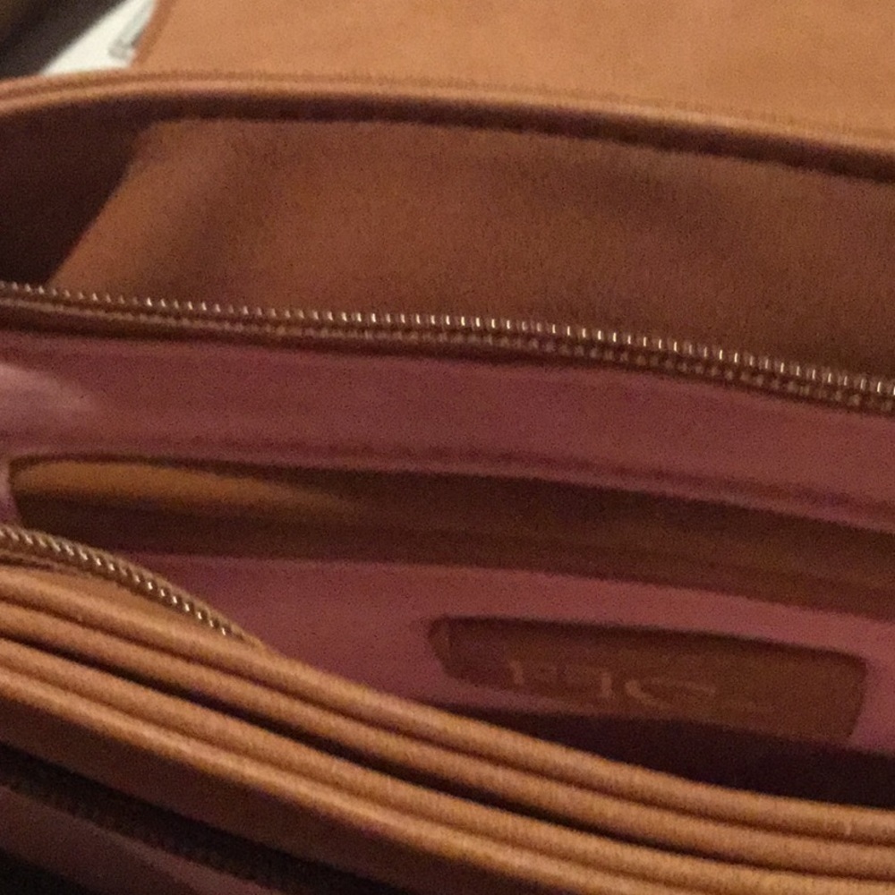 FFC New York Crossbody Bag - Picture 14 of 14